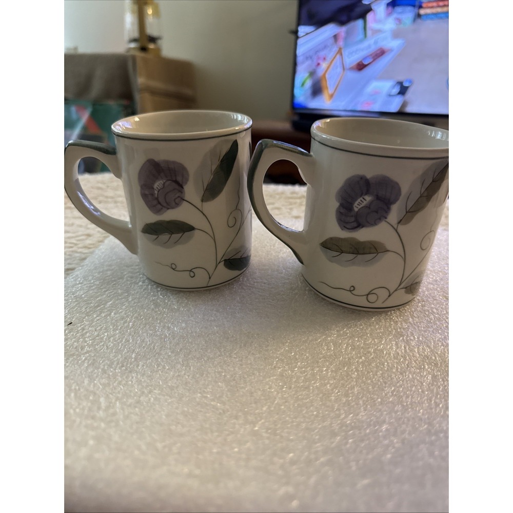 Lot Of 2 Laura Ashley Hand Painted Floral Coffee Mugs Vintage 1993 Thailand